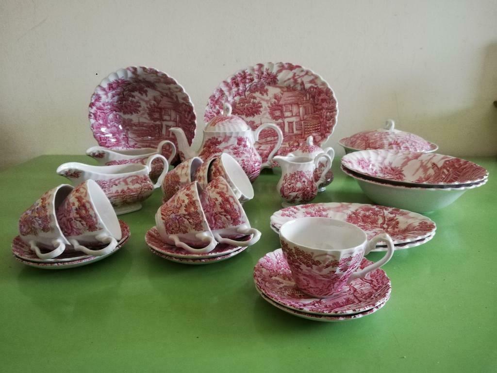 Mooi vintage rood Engels servies The Hunter by Myott, Antiek en Kunst, Ophalen of Verzenden
