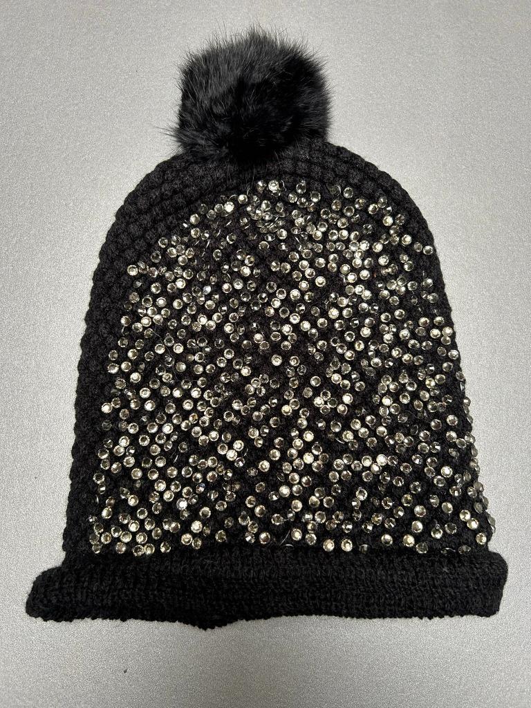 New zwarte muts met pompon en strass steentjes, Sans marque, Ophalen of Verzenden, Nieuw, Muts