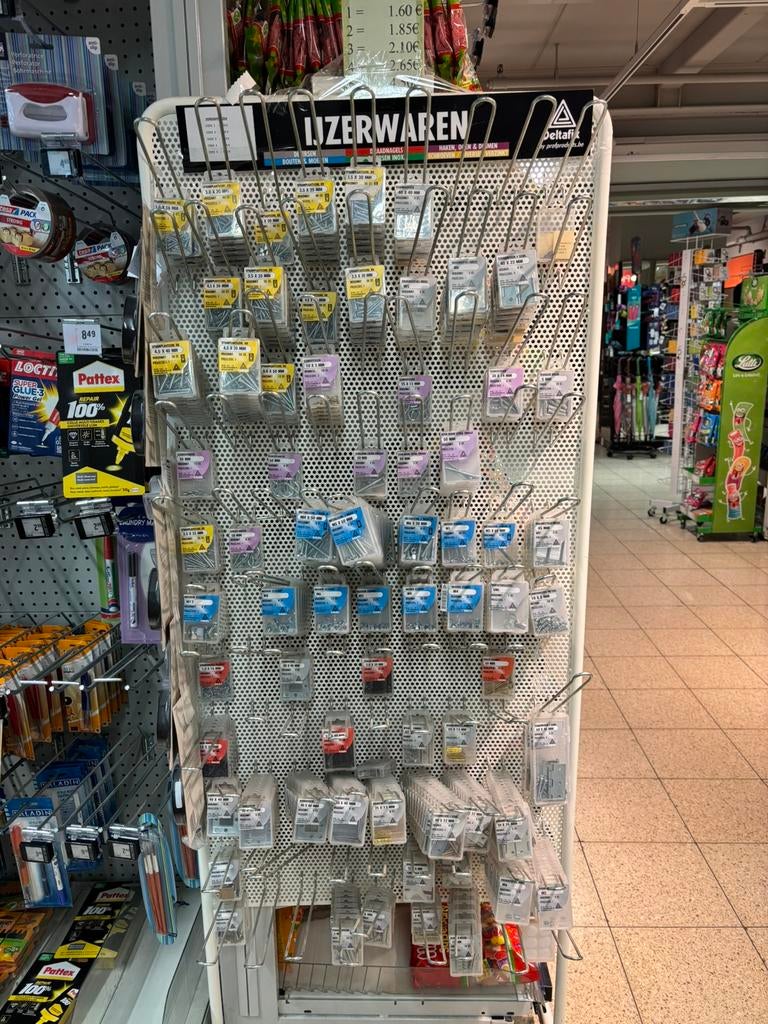 Ijzerwaren allerlei (volledig rekje), Ophalen, Nieuw