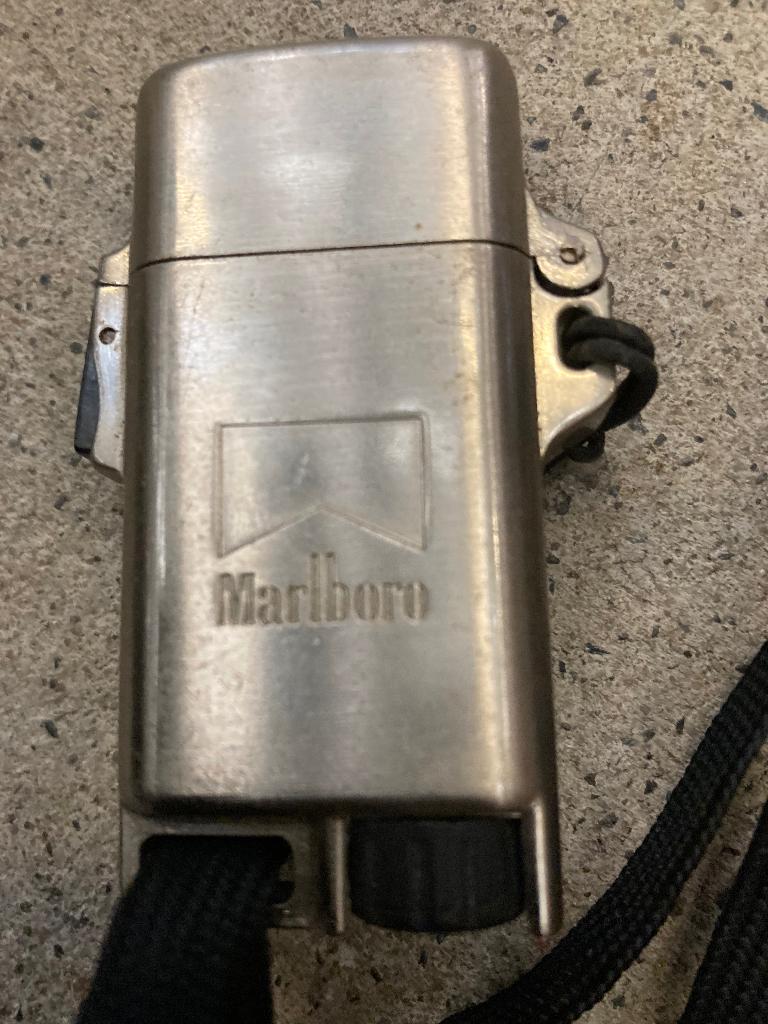 Briquet marlboro, Enlèvement ou Envoi