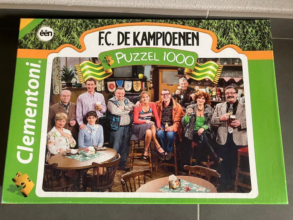 Puzzel van FC De Kampioenen - 1000 stukken, Ophalen, 500 t/m 1500 stukjes, Zo goed als nieuw, Legpuzzel