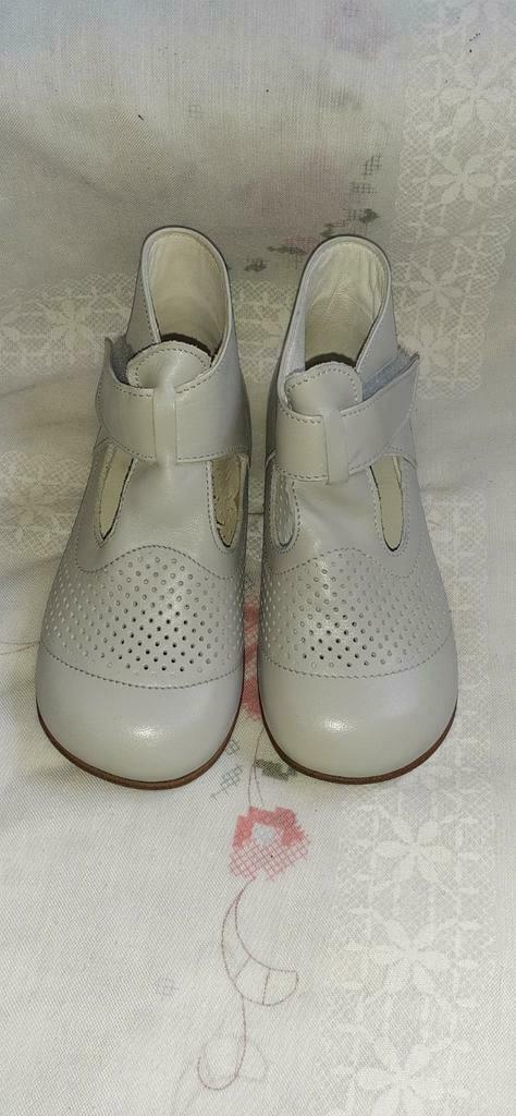 Chaussures pour fillette cuir pt 24 non portée (ref41), Enlèvement ou Envoi, Neuf