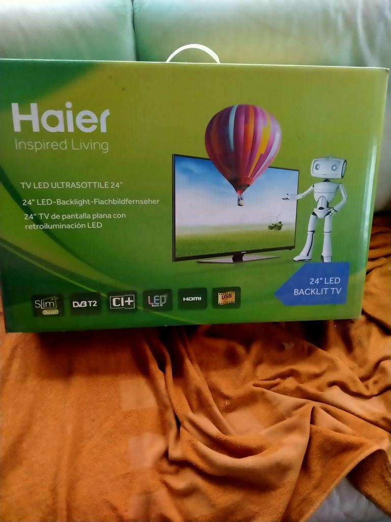 NIEUWE led TV 24" 60 CM merk " haier”, Ophalen of Verzenden, LED