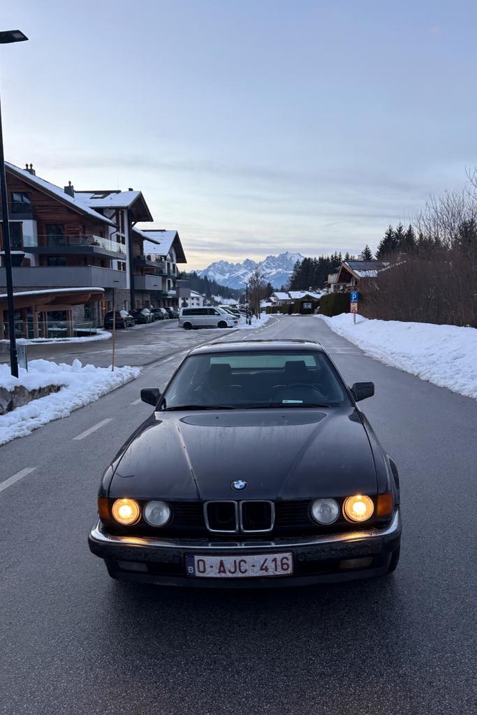 Bmw 730i e32 1993 oldtimer, Auto's, BMW, Automaat, Achterwielaandrijving, Leder, 5 deurs