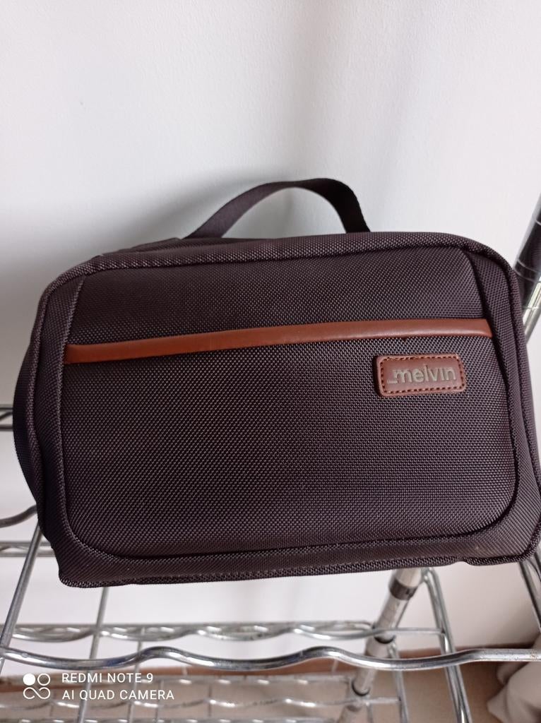 Beauty case marron Melvin, Bijoux, Sacs & Beauté, Enlèvement, Comme neuf