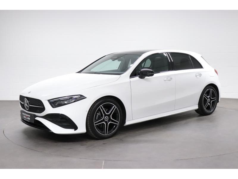Mercedes-Benz A 180 1.3i AMG Line Mercedes A180 AMG Line 1.3, 136 pk, Emergency brake assist, Wit, 5 deurs