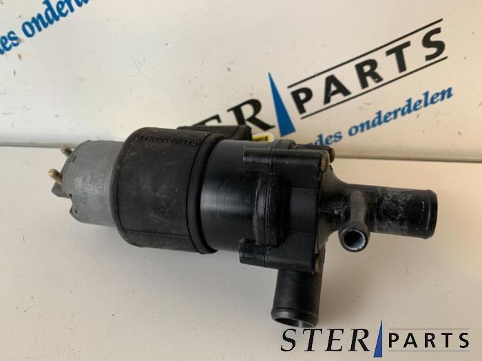 Pompe à eau d'un Mercedes CLK, Enlèvement ou Envoi, 3 mois de garantie, Utilisé, Mercedes-Benz