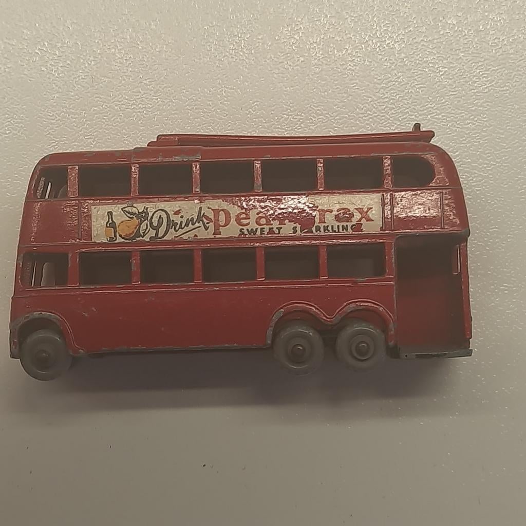 LESNEY UK nr.56: LONDON TROLLEY BUS *VINTAGE*, Hobby en Vrije tijd, Modelauto's | 1:87, Gebruikt, Bus of Vrachtwagen, Lesney, Ophalen