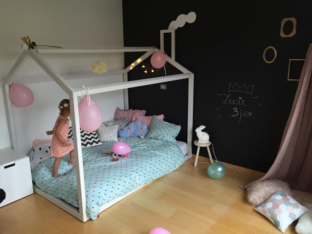 Bed - incl lattenbodem 140x200cm, Kinderen en Baby's, Ophalen, Zo goed als nieuw, Lattenbodem