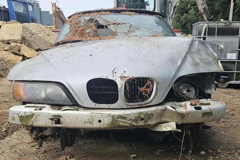BMW Z3 18 ‘Essence accidentée., Auto's, Cabriolet, Particulier, 2 zetels, Zilver of Grijs