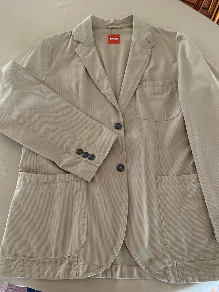 Blazer beige Hugo Boss maat 50, Kleding | Heren, Kostuums en vesten, Zo goed als nieuw, Maat 48/50 (M), Beige, Ophalen of Verzenden