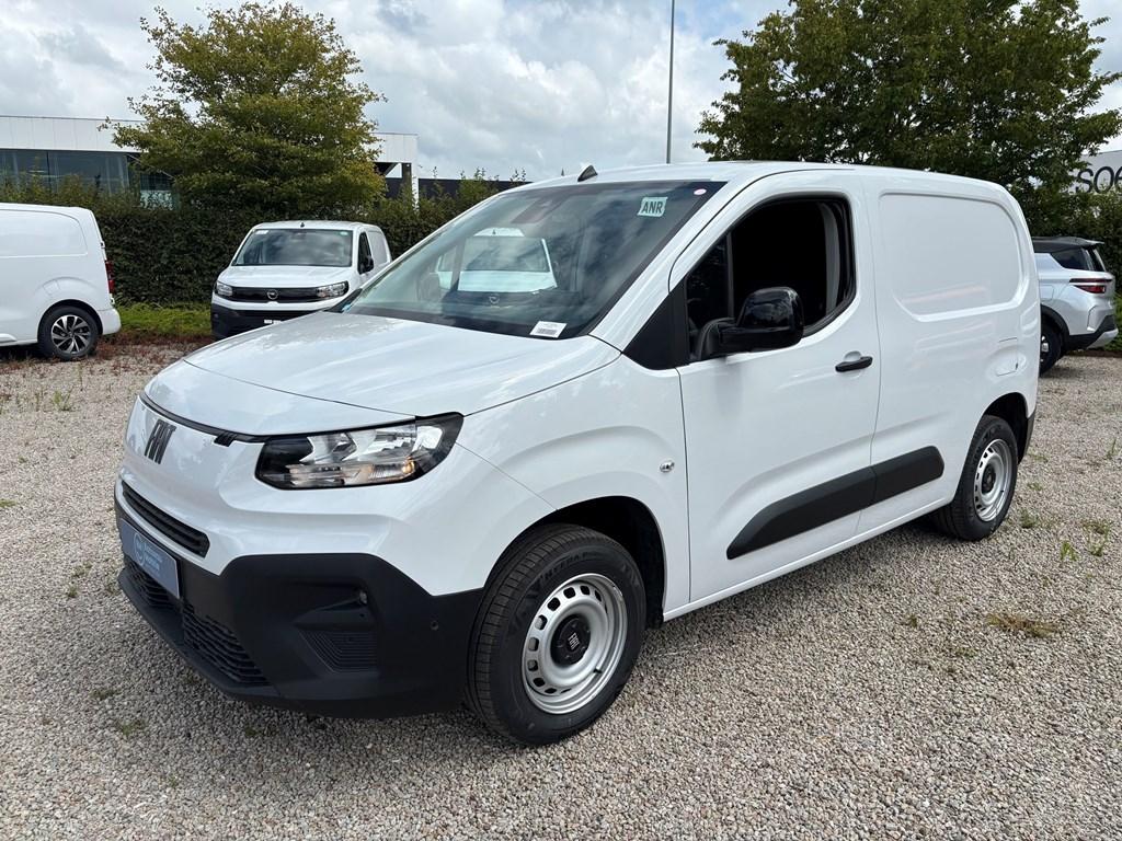 Fiat Doblo VAN L1 LIGHT 1.5 BlueHDi 100 6MT* 220 VOLT AANSL, Auto's, Fiat, Monovolume, Wit, 100 pk, Bedrijf