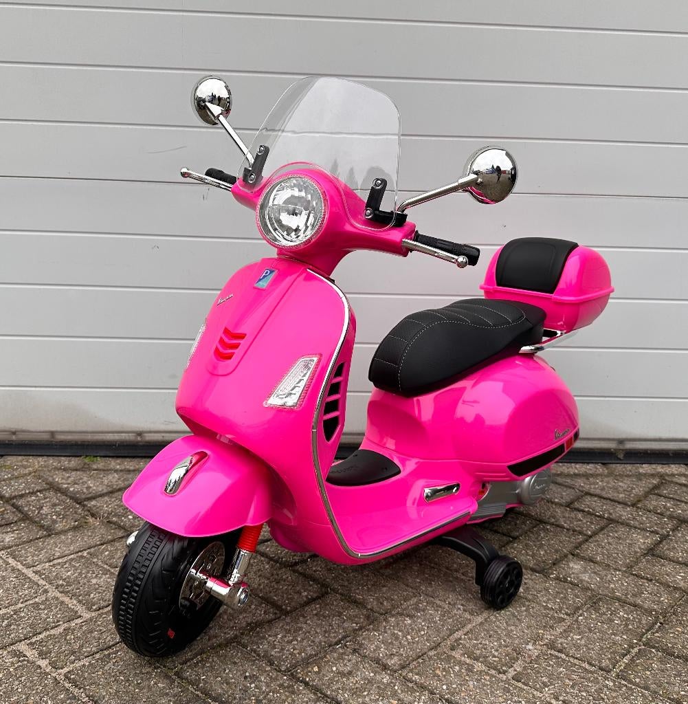 Kinder Scooter Vespa + windscherm en beautycase, 12V, Kinderen en Baby's, Speelgoed | Buiten | Accuvoertuigen, Ophalen of Verzenden