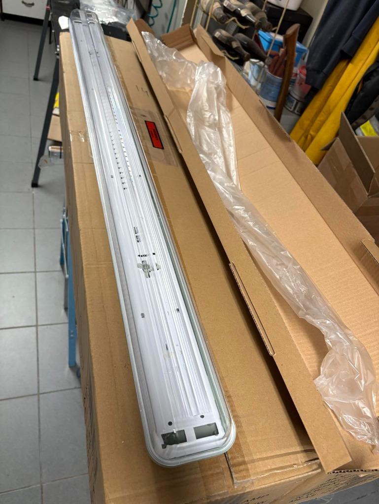 TL Armaturen, Huis en Inrichting, Lampen | Plafondlampen, Ophalen, Nieuw