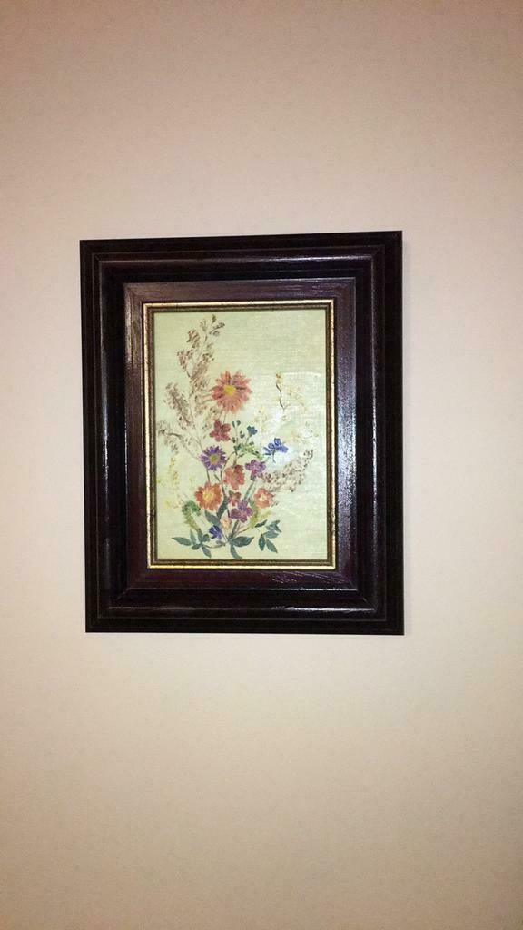 Bloemen in olieverf / Houten kader met goudrand., Antiek en Kunst, Ophalen of Verzenden