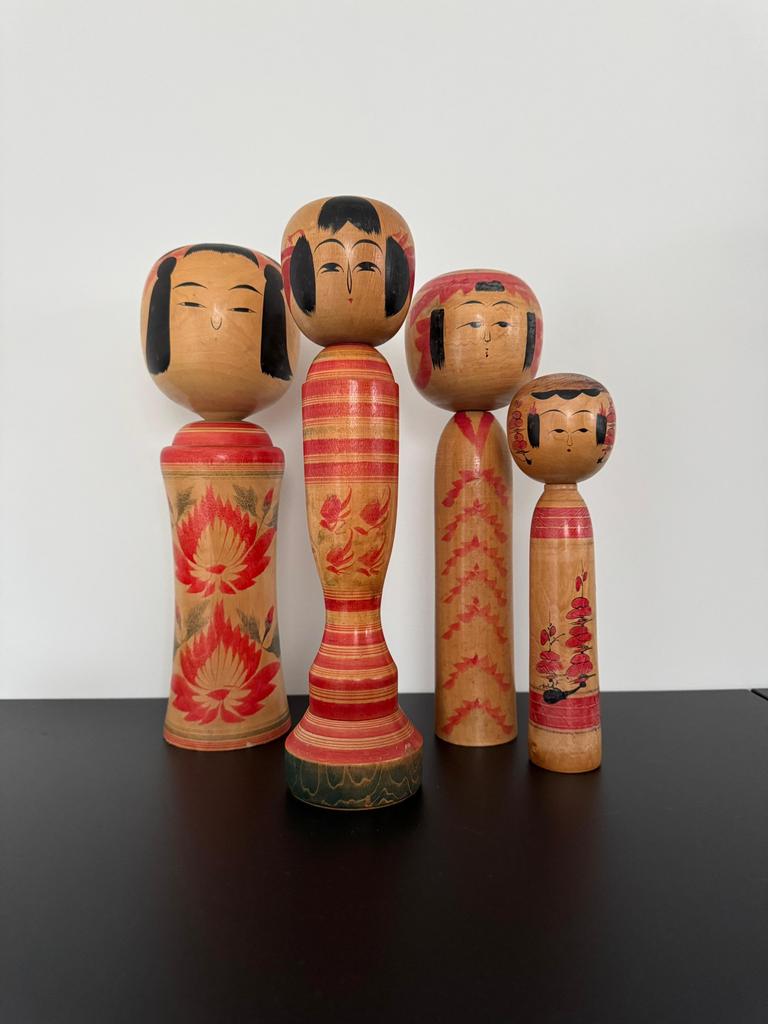Set kokeshi groot, Antiek en Kunst, Kunst | Beelden en Houtsnijwerken, Ophalen of Verzenden
