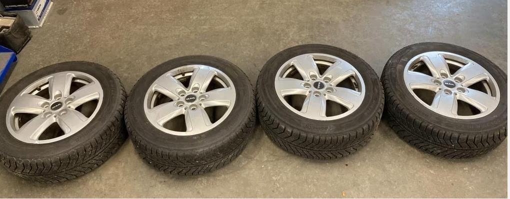 Winterbanden op velg voor Mini Cooper, Auto-onderdelen, Banden en Velgen, Ophalen, Gebruikt, 16 inch, Banden en Velgen
