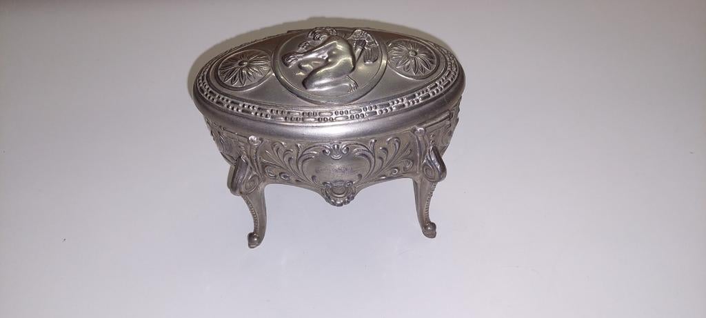 Boîte à bijoux en étain, Enlèvement ou Envoi