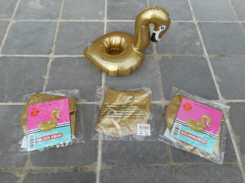 4 Cup holders inflatable 'Golden Swan' - Swim Essentials, Tuin en Terras, Ophalen of Verzenden, Nieuw, Overige typen