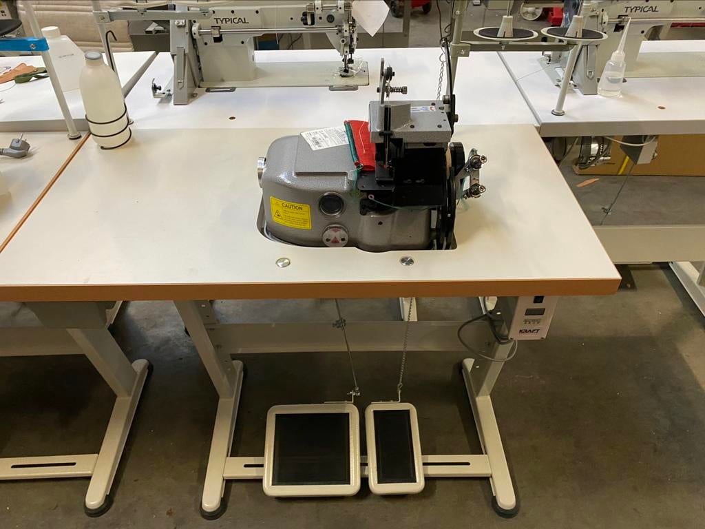 Industriele lockmachine overlock voor zware tapijten carpets, Neuf, Autres marques, Enlèvement ou Envoi, Industrie