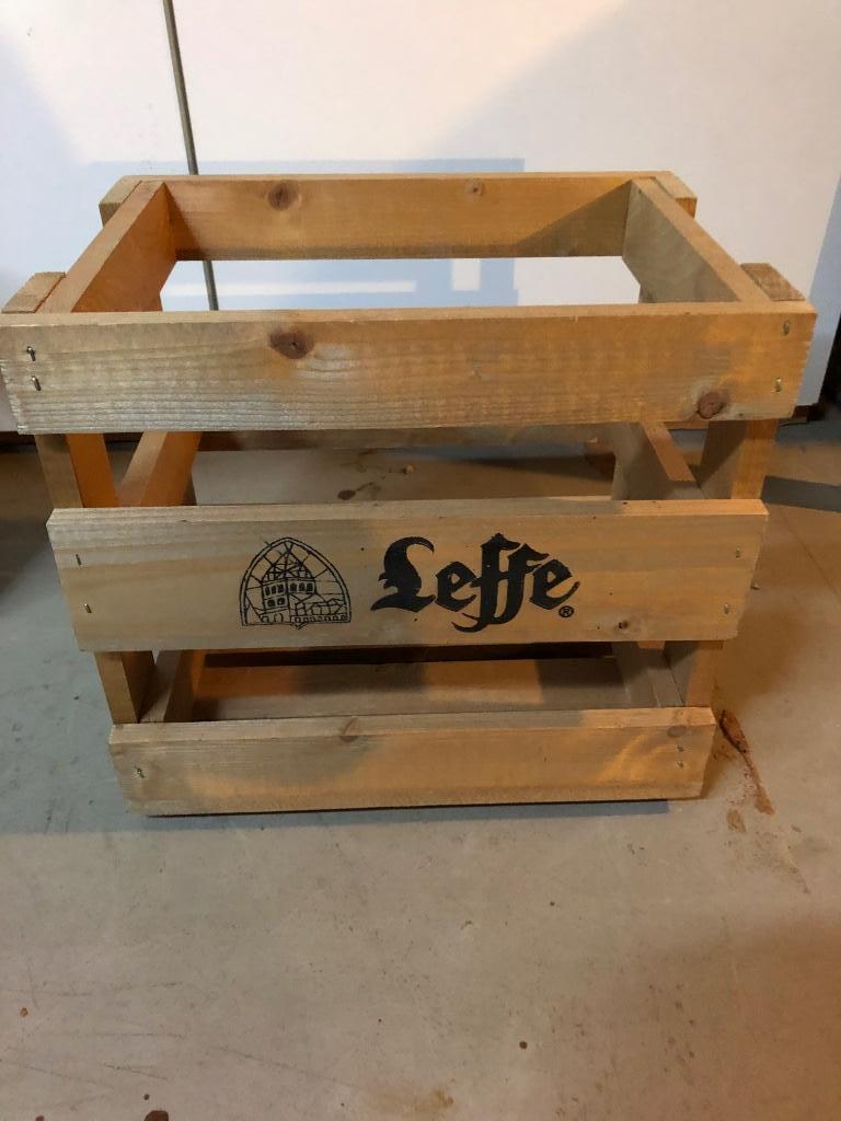 Leffe houten bak, Ophalen, Zo goed als nieuw, Overige typen, Leffe