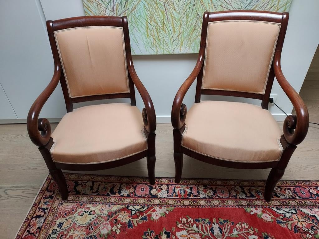 2 stijlstoelen met armleuningen, Ophalen