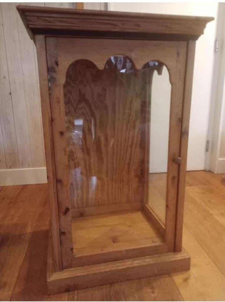 Vitrinekast 87,5 x 55 x 43cm (NL), Huis en Inrichting, Kasten | Vitrinekasten, Zo goed als nieuw, Ophalen