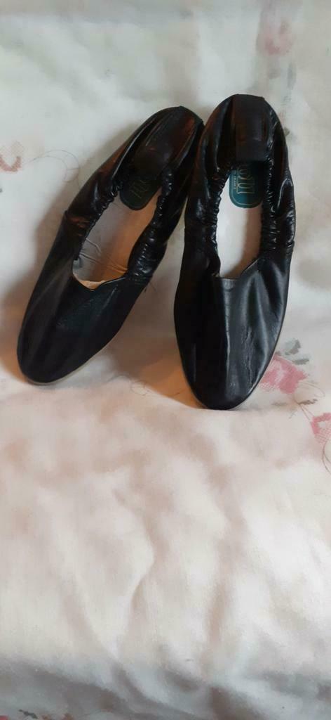 Paire de ballerine cuir noir pt 35, Enlèvement ou Envoi, Neuf