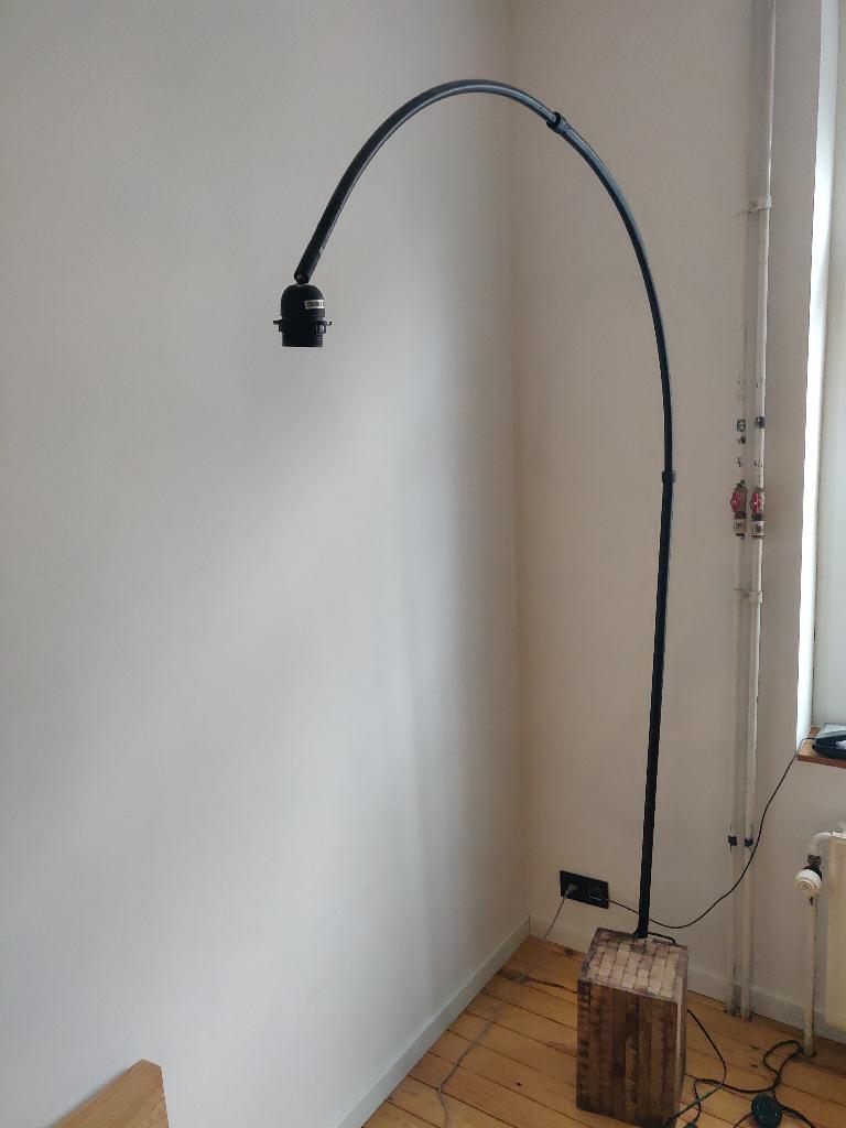 Lampadaire en arc Nabor, Maison & Meubles, Enlèvement, Bois