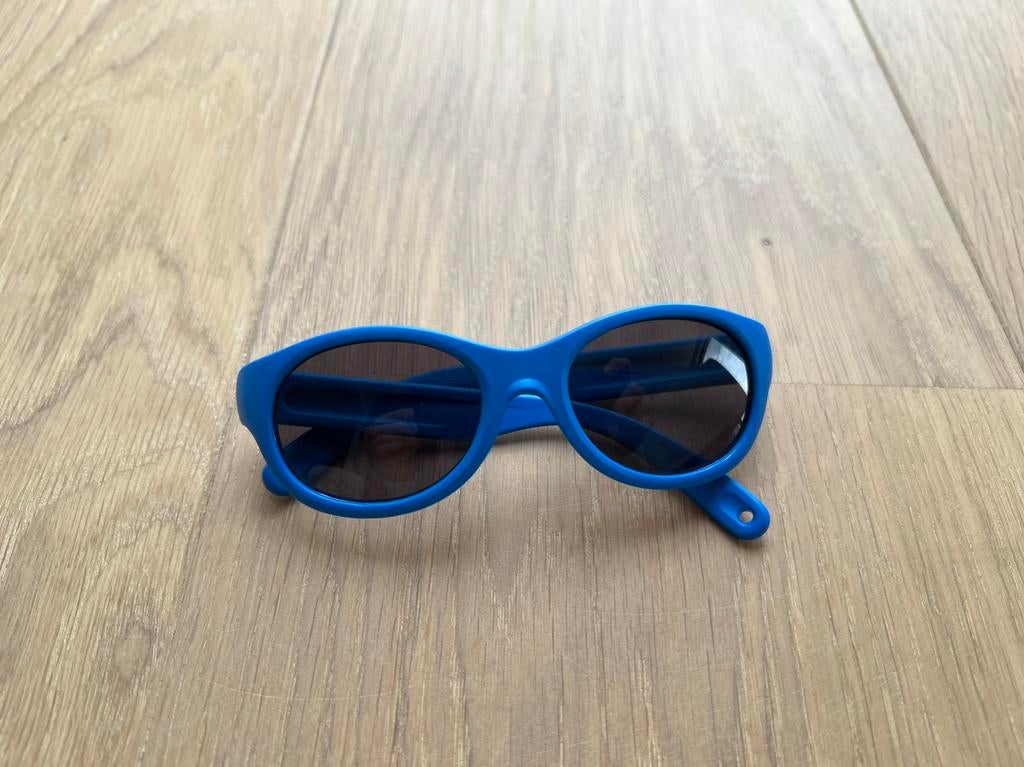 Blauwe zonnebril voor kinderen van Quechua, Kinderen en Baby's, Ophalen of Verzenden, Zo goed als nieuw