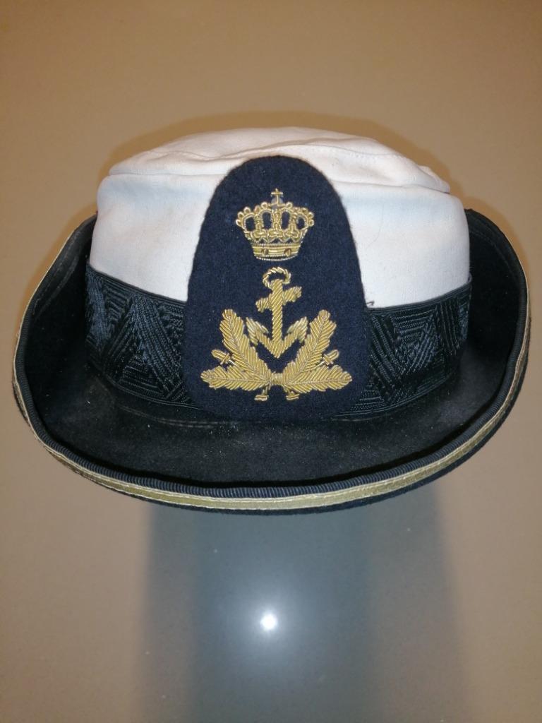 PAYS BAS - MARINE - COIFFURE FEMININE, Enlèvement ou Envoi, Marine, Casque ou Béret