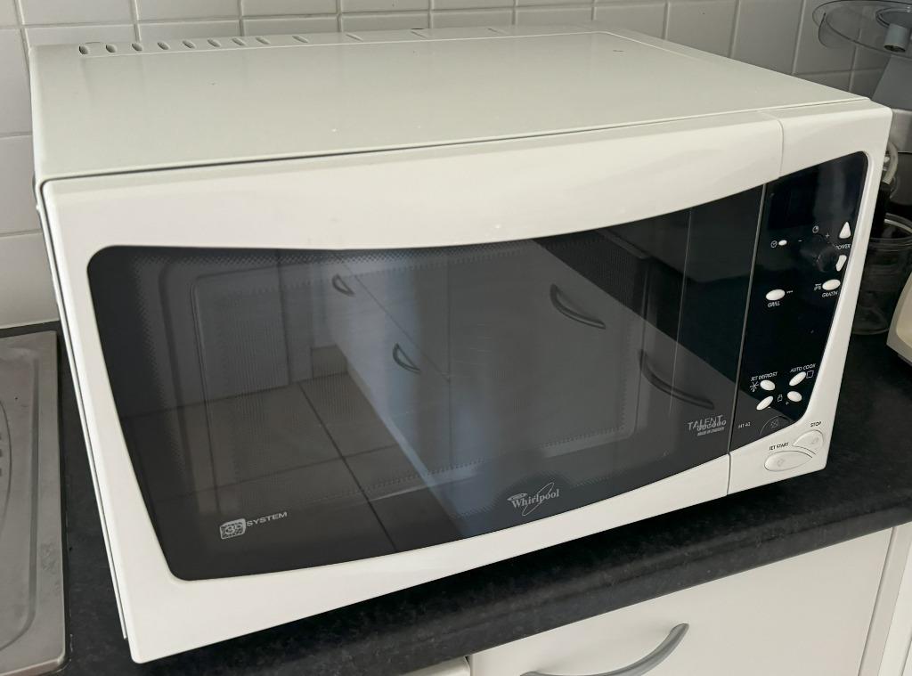 Whirlpool microgolf met grillfunctie, Elektronische apparatuur, Ophalen, Gebruikt, Crisp, Draaiplateau
