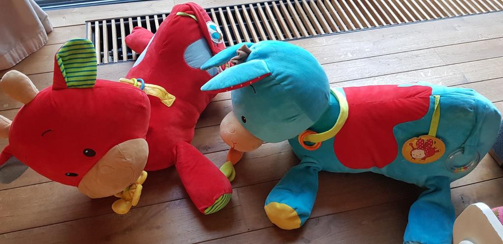 Activiteiten knuffel Minimi ezel en koe, Enlèvement ou Envoi, Vache
