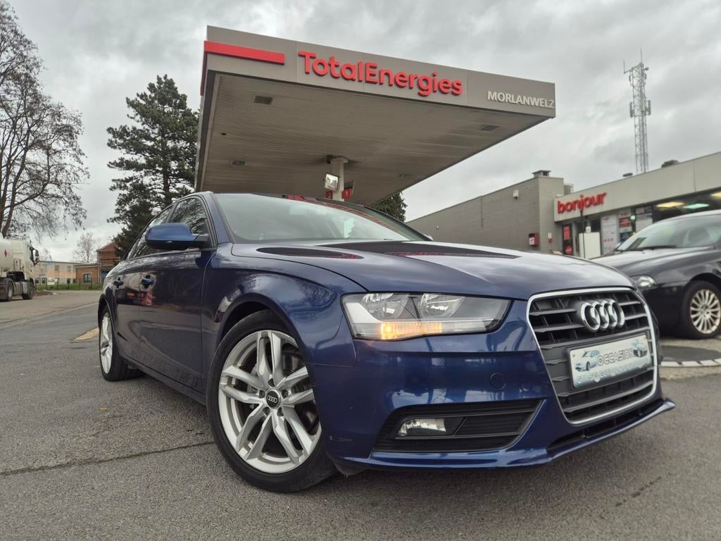 AUDI A4 BERLINE AVEC DEMANDE D'IMMATRICULATION  GARANTIE, Autos, Cuir, Euro 5, Achat, Entreprise