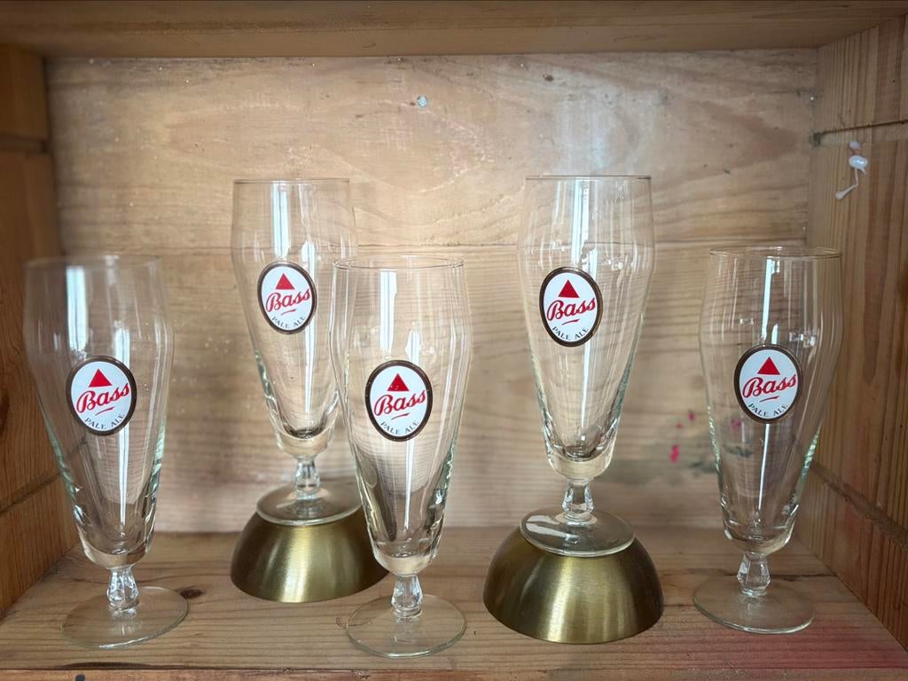 5 Bass bierglazen, Verzamelen, Ophalen, Zo goed als nieuw, Bierglas