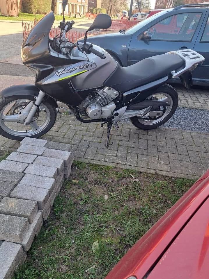 honda varadero 125cc, 2 cilinders, Occasion, Particulier, 125 cc