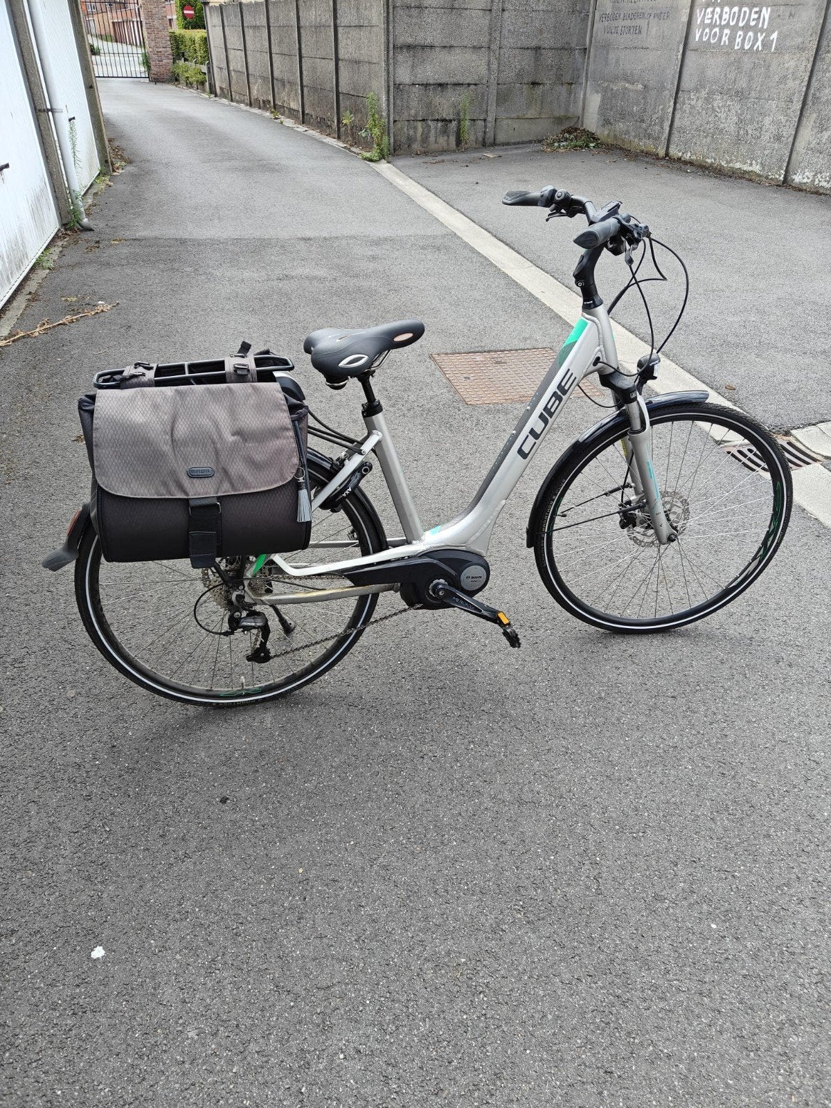Cube Electrische fiets jaartal 2019 maat 46, Vélos & Vélomoteurs, Accessoires vélo | Compteurs de vélo, Enlèvement