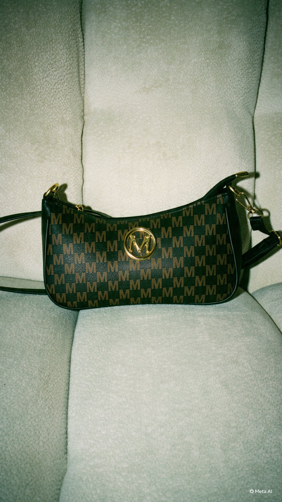 Sac à main bandoulière noir & doré – motif M – très bon état, Envoi, Neuf, Noir, Sac à main