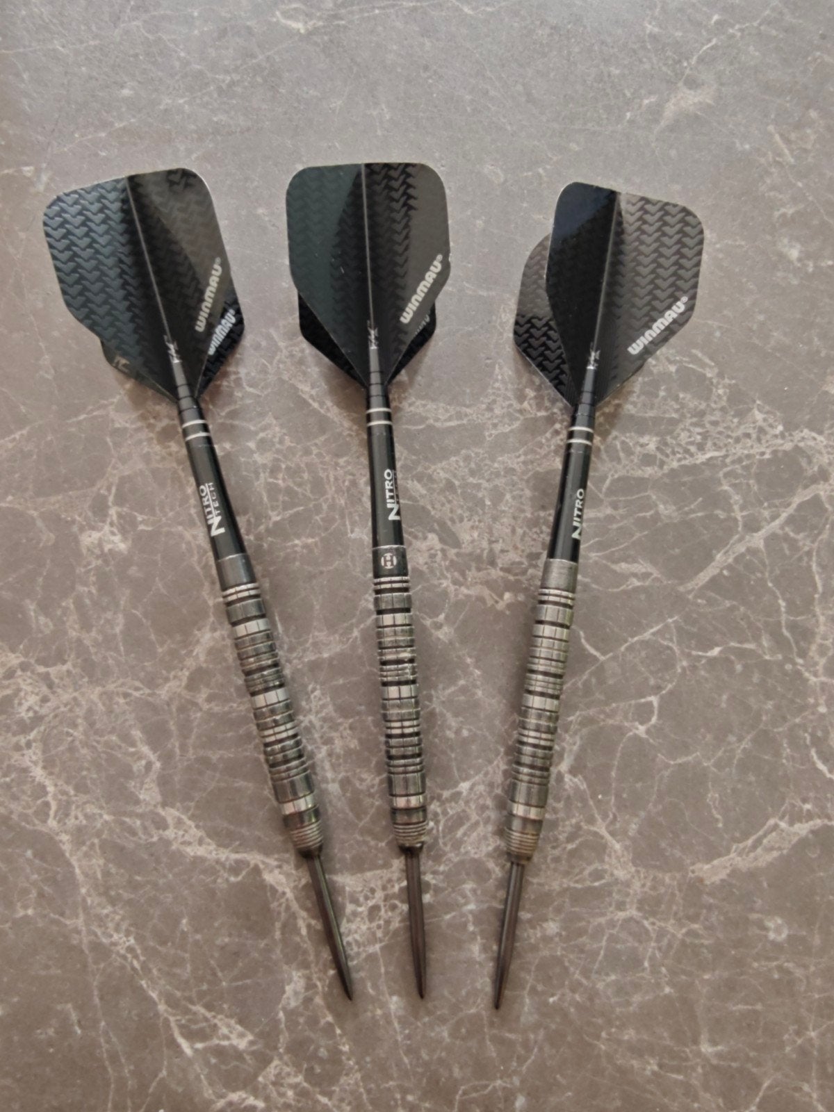 Harrows 23 gram, Sport en Fitness, Ophalen of Verzenden, Zo goed als nieuw, Pijlen
