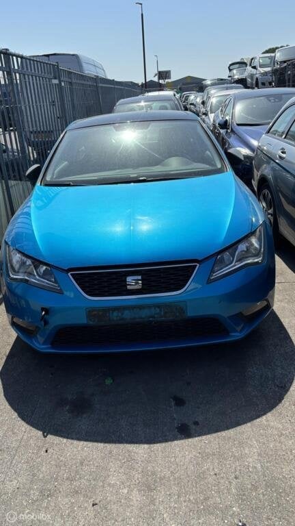 Voorbumper blauw lwsn Seat Leon 5F ('13->), Pare-chocs, Enlèvement, Utilisé, Seat