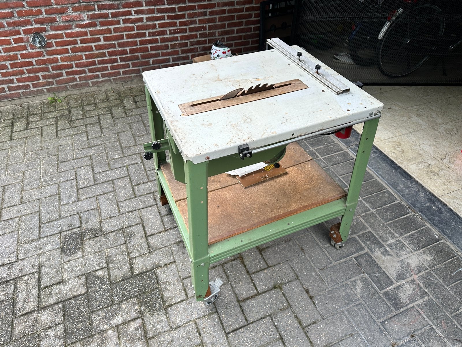 Oude zaagmachine met onderdelen, Ophalen, Gebruikt, Overige typen