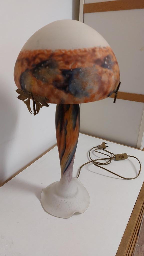 Lampe en pâte de verre TIEF, Antiquités & Art, Antiquités | Éclairage, Enlèvement