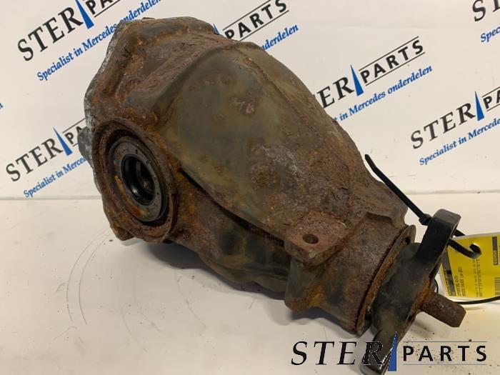 Différentiel arrière d'un Mercedes C-Klasse, 3 mois de garantie, Utilisé, -, -