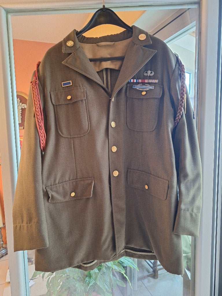 Set d'uniforme «Screaming Eagles» 101e armée américaine, Collections, Enlèvement ou Envoi, Armée de l'air, Vêtements ou Chaussures