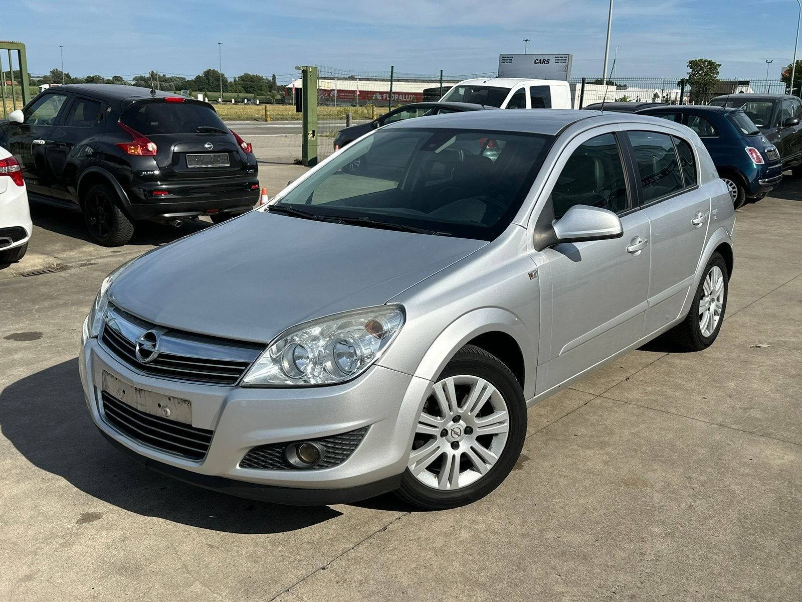 Opel Astra 1,4 L essence, option suffisante pour le premier, Autos, Opel, Entreprise, Achat, Astra, Airbags, Air conditionné, Cruise Control