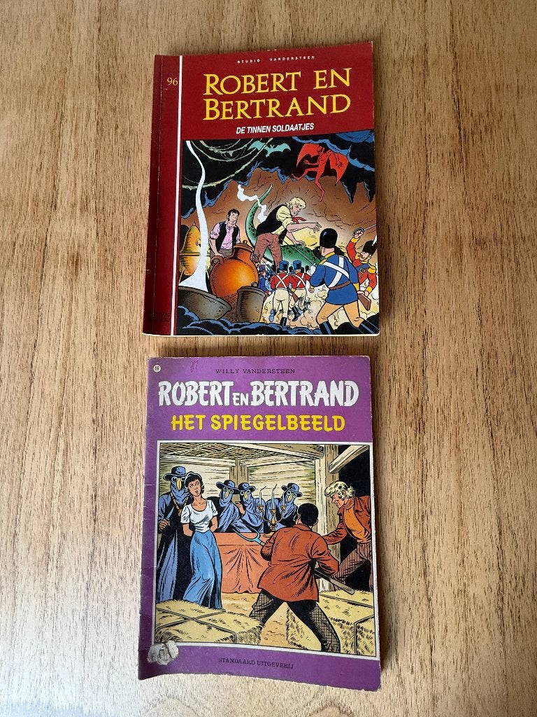 Robert en Bertrand – 2 oude strips, Gelezen, Willy Vandersteen, Ophalen of Verzenden, Meerdere stripboeken