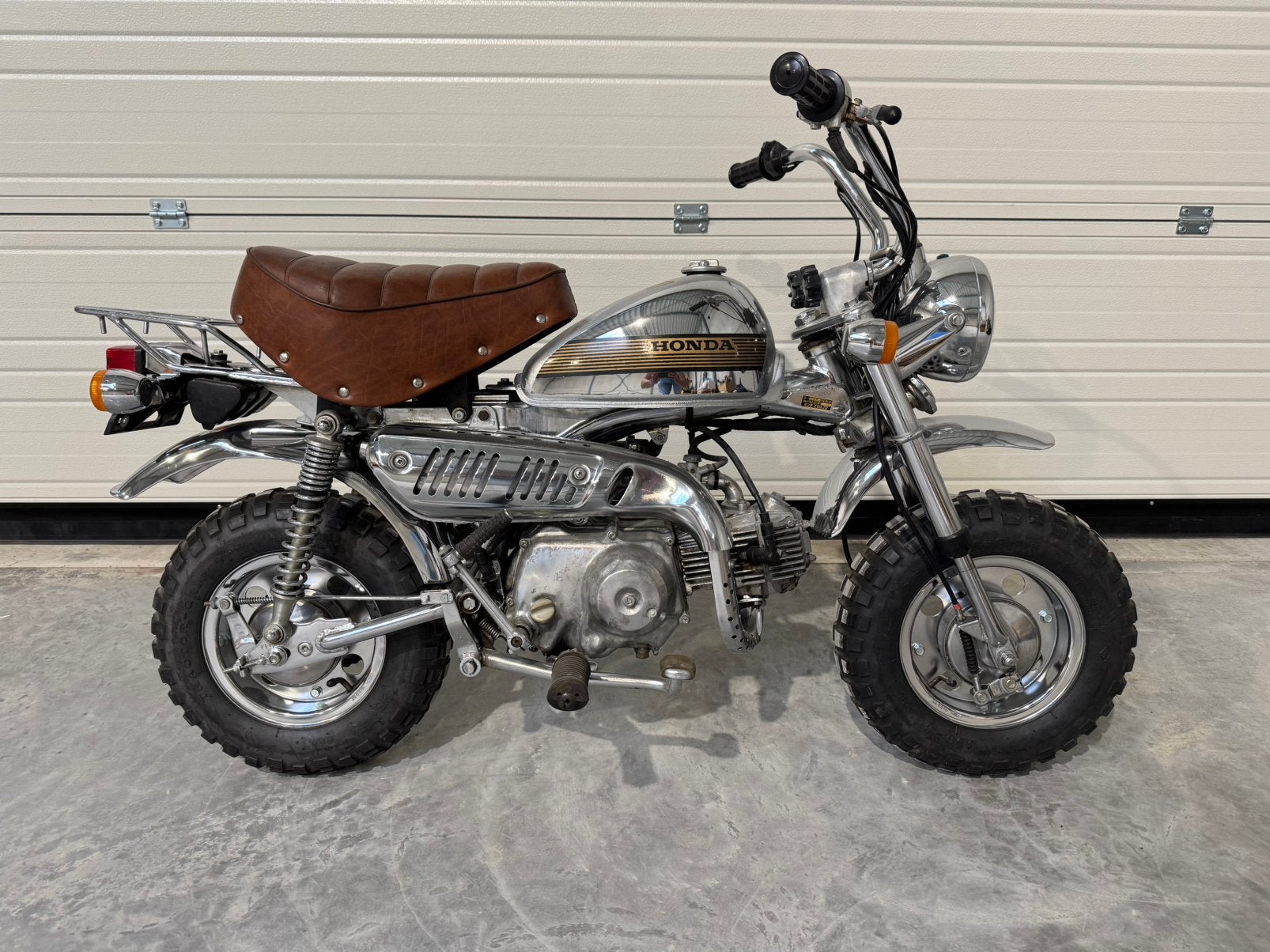 Honda monkey Z50j ltd chrome, Fietsen en Brommers, Ophalen, Zo goed als nieuw