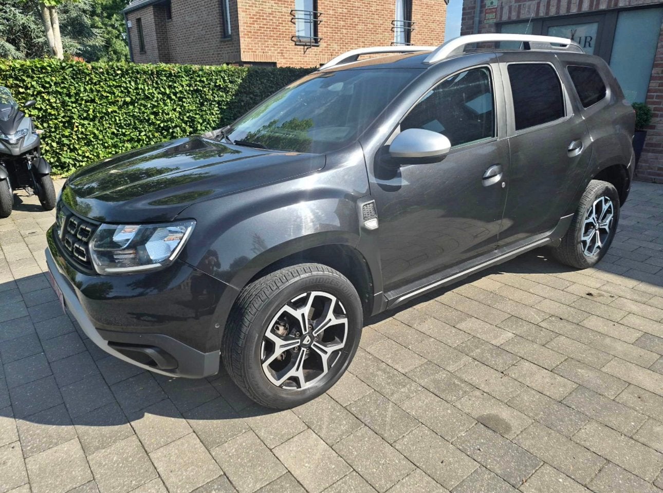 Dacia Dutser noir, Auto's, Dacia, Particulier, Duster, Achteruitrijcamera, Benzine, Euro 6, SUV of Terreinwagen, Handgeschakeld