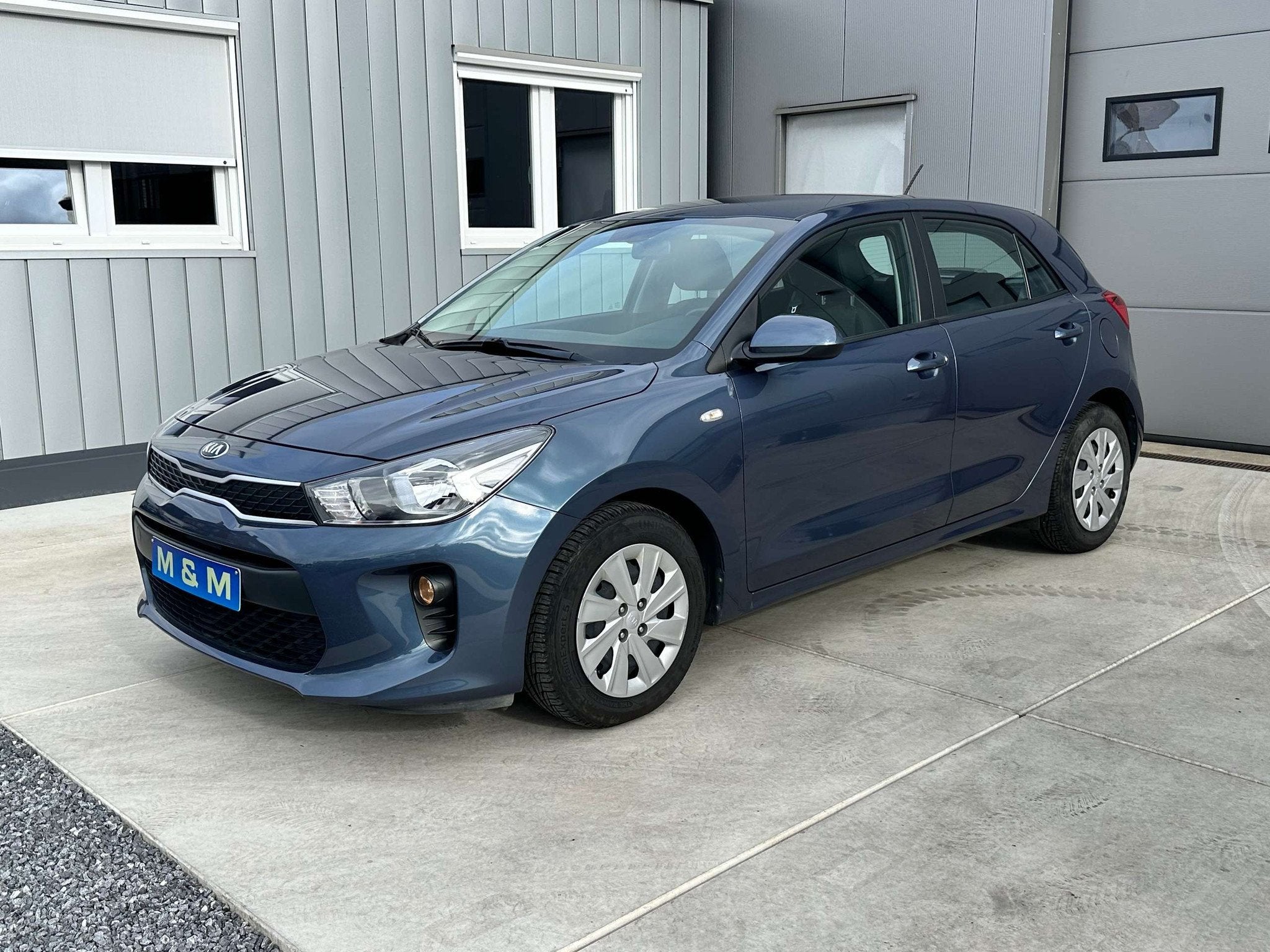 Kia Rio Rio 1.2i * 12M Garantie *, Autos, Kia, Argent ou Gris, Euro 6, Noir, https://public.car-pass.be/vhr/d16bb9e1-14c7-401f-be56-da4707891ee9