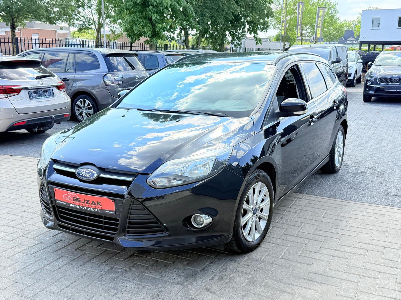 Ford Focus 1.6TDCi 2013 1jaar garantie, Auto's, Ford, Euro 5, Zwart, Bedrijf, Grijs